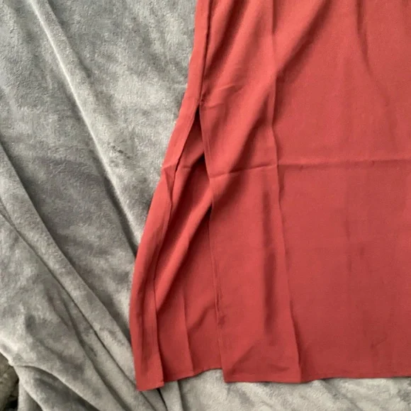 Maxi dress with side slit - Picture 3 of 7